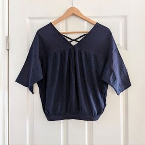 Gap cross back cotton V neck top navy size XS